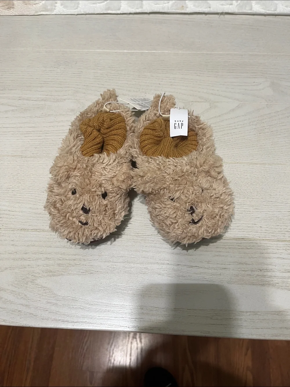 GAP Kids Plush Bear Mittens in Light Brown with Mustard Lining